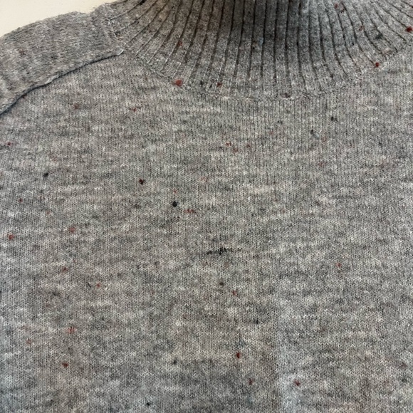 LOFT gray speck turtleneck tunic sweater M - Picture 2 of 5